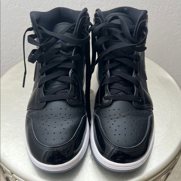 Air Jordan 1 Mid 👟 - Picture 2 of 7